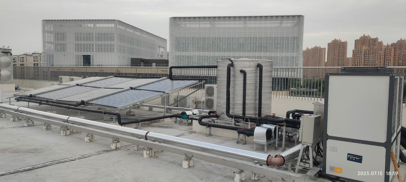 南京六合幼儿园真空管太阳能空气能热水项目