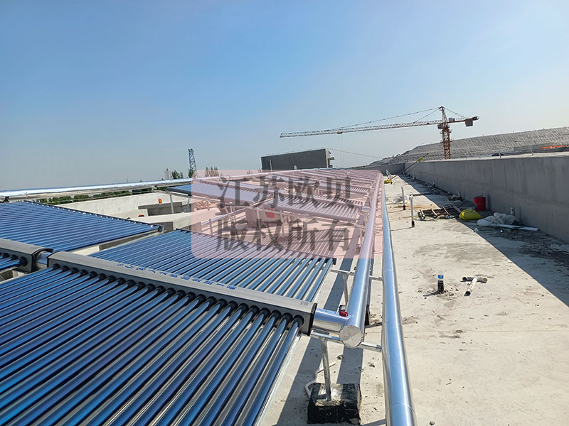 【图片】黑龙江大庆综合楼真空管太阳能热水工程